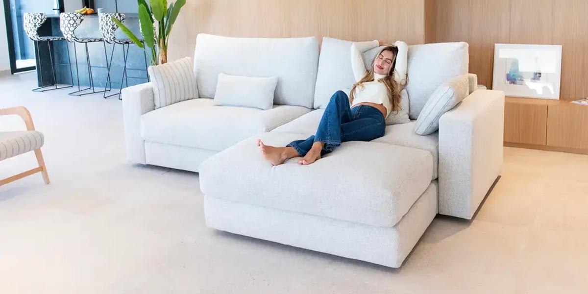 We have a range of Fama sofa collections on display in our Contemporary Showroom. Discover the Teseo, Paradis, Hector and Fedra ranges, as well as Axel and Avalon.
Each range has its own distinct style, and options. Most are available in modular units, so you can build your own sofa to suit your space - whether it be a straight forward 2 or 3 seater, or a more elaborate corner or chaise group.