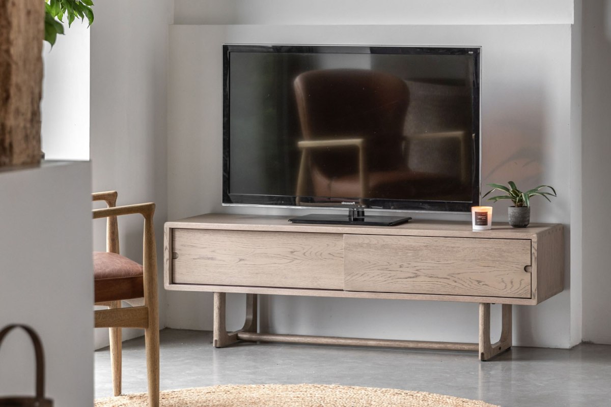 Cadoc Smoked Oak Media Unit Cadoc Smoked Oak Media Unit