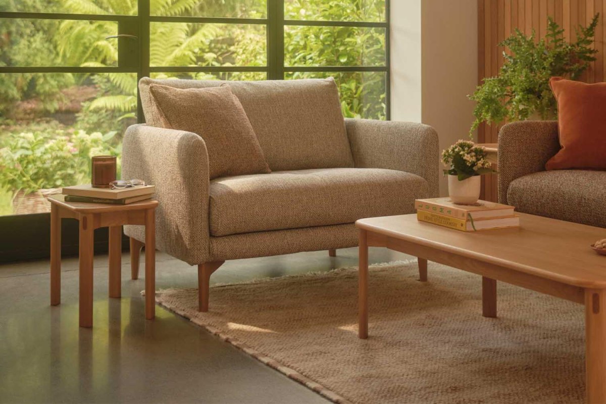 Ercol Aosta Snuggler Ercol Aosta Snuggler