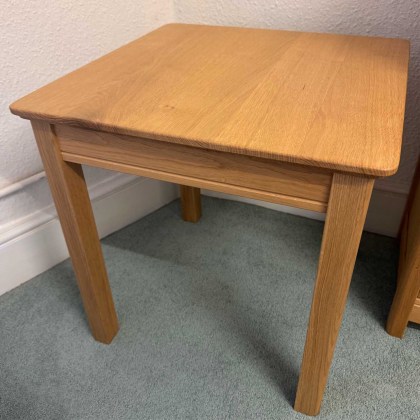 Showroom Clearance: Anbercraft Beaumont BMT05 Lamp Table with Solid Oak Top
