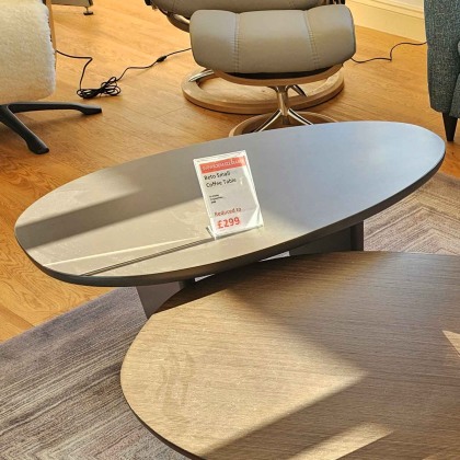 Showroom Clearance: Beto Small Coffee Table Showroom Clearance: Beto Small Coffee Table