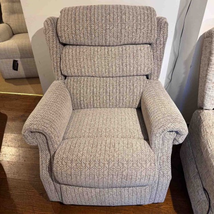 Showroom Clearance: Lynmouth Petite Dual Motor Lift and Rise Recliner