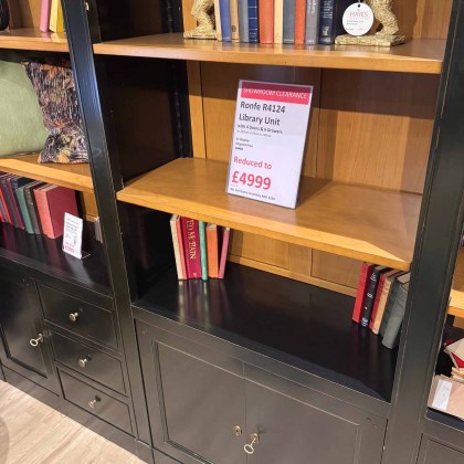 Showroom Clearance: Ronfe R4124 Library Unit