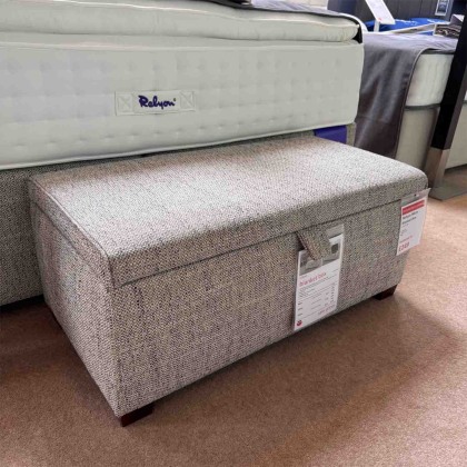 Showroom Clearance: Relyon 90cm Blanket Box