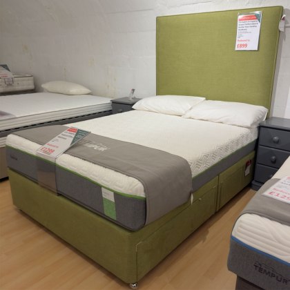Showroom Clearance: 4ft6 English 2+2 Superior Drw Platform Base & Heather Floor Standing Headboard
