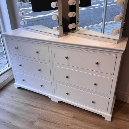 Showroom Clearance: Wimbledon 6 Drawer Wide Chest of Drawers Showroom Clearance: Wimbledon 6 Drawer Wide Chest of Drawers