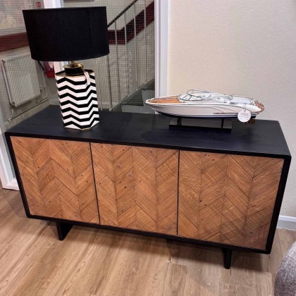 Showroom Clearance: Faroe 3 Door Sideboard