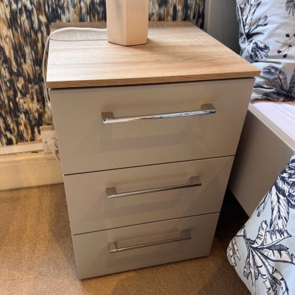 Showroom Clearance: Entremont 40cm Wide 3 Drawer Chest Showroom Clearance: Entremont 40cm Wide 3 Drawer Chest