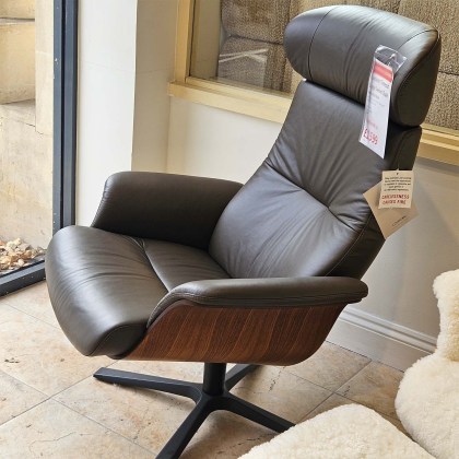 Showroom Clearance: Conform Timeout Large Swivel Chair with High Back Showroom Clearance: Conform Timeout Large Swivel Chair with High Back