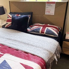 Showroom Clearance: Raphaella 5ft Bedframe