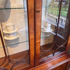 Showroom Clearance: Iain James AMC86 2 Door Cabinet