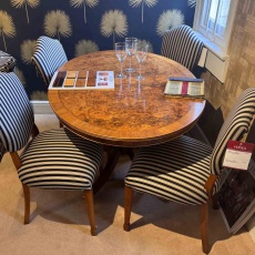 Showroom Clearance: Iain James W161 Oval Stowaway Dining Table & 4x AL01 Alexander Dining Chairs