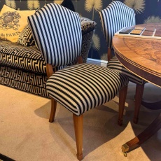 Showroom Clearance: Iain James W161 Oval Stowaway Dining Table & 4x AL01 Alexander Dining Chairs