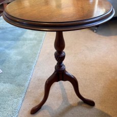 Showroom Clearance: Iain James W173 Circular Wine Table