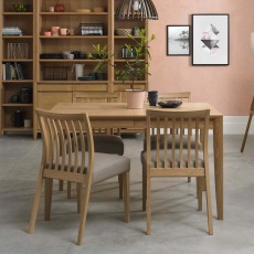 Ibsen Oak Medium Extending Dining Table