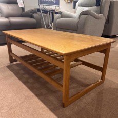 Showroom Clearance: Anbercraft Original 06 Solid Oak Large Coffee Table Showroom Clearance: Anbercraft Original 06 Solid Oak Large Coffee Table