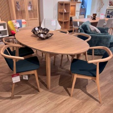 Showroom Clearance: Skovby SM78 Solid Oak Extending Dining Table & 6x SM820 Dining Chairs