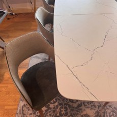 Showroom Clearance: Izeda 240-300cm Extending Dining Table & 6x Tavira Chairs