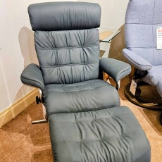 Showroom Clearance: Stressless Erik Medium Chair & Stool with Cross Base