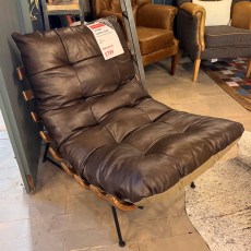 Showroom Clearance: Lounger Leather Chair Showroom Clearance: Lounger Leather Chair
