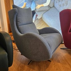 Showroom Clearance: Fama Lenny Relax Electric Recliner Chair