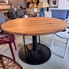 Showroom Clearance: Zap 120cm Solid Oak Dining Table