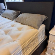 Showroom Clearance: 6ft Zipped Hembury Mattress on 2+2 Drawer Base with Oblong Headboard