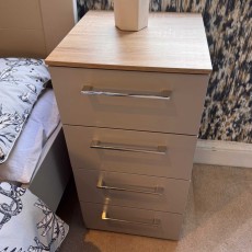 Showroom Clearance: Entremont 40cm Wide 4 Drawer Chest