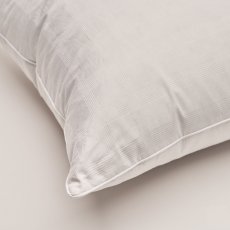 Vispring English Duck Down & Feather Pillow