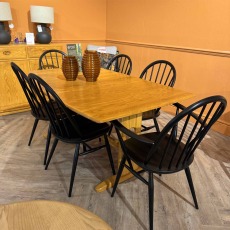 Showroom Clearance: Ercol Windsor Extending Dining Table, 4x Dining Chairs & 4x Dining Armchairs