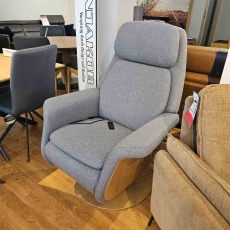 Showroom Clearance: Stressless Sam Power Recliner