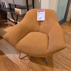 Showroom Clearance: ROM Rico Queen Chair Showroom Clearance: ROM Rico Queen Chair