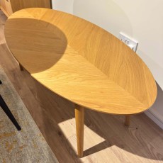 Showroom Clearance: Chisholm Oak Oval Coffee Table