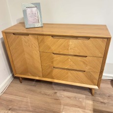 Showroom Clearance: Chisholm Oak Small Sideboard Showroom Clearance: Chisholm Oak Small Sideboard