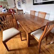 Showroom Clearance: Balmoral Extending Dining Table & 6x Dining Chairs