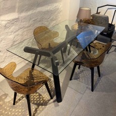 Showroom Clearance: Calligaris Peeno 160cm Dining Table & 4x St Tropez Dining Chairs Showroom Clearance: Calligaris Peeno 160cm Dining Table & 4x St Tropez Dining Chairs