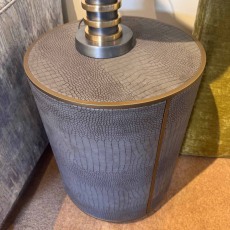 Showroom Clearance: 7531 Classio Side Table Showroom Clearance: 7531 Classio Side Table