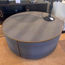 Showroom Clearance: 7532 Classio Coffee Table Showroom Clearance: 7532 Classio Coffee Table