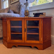 Showroom Clearance: Bradley Yew 988 Corner TV Stand