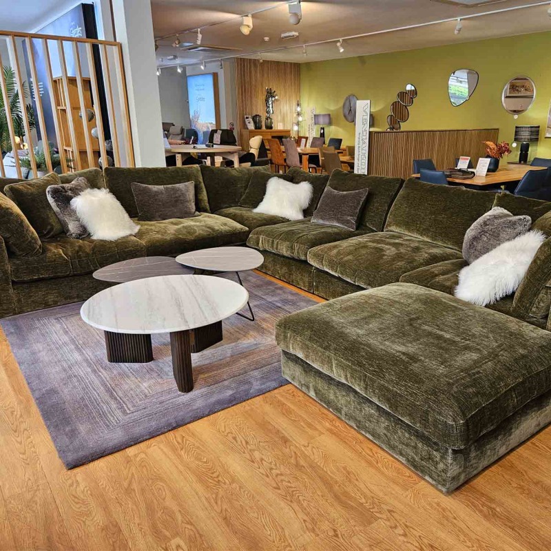 Showroom Clearance: Everitt Corner Sofa Showroom Clearance: Everitt Corner Sofa