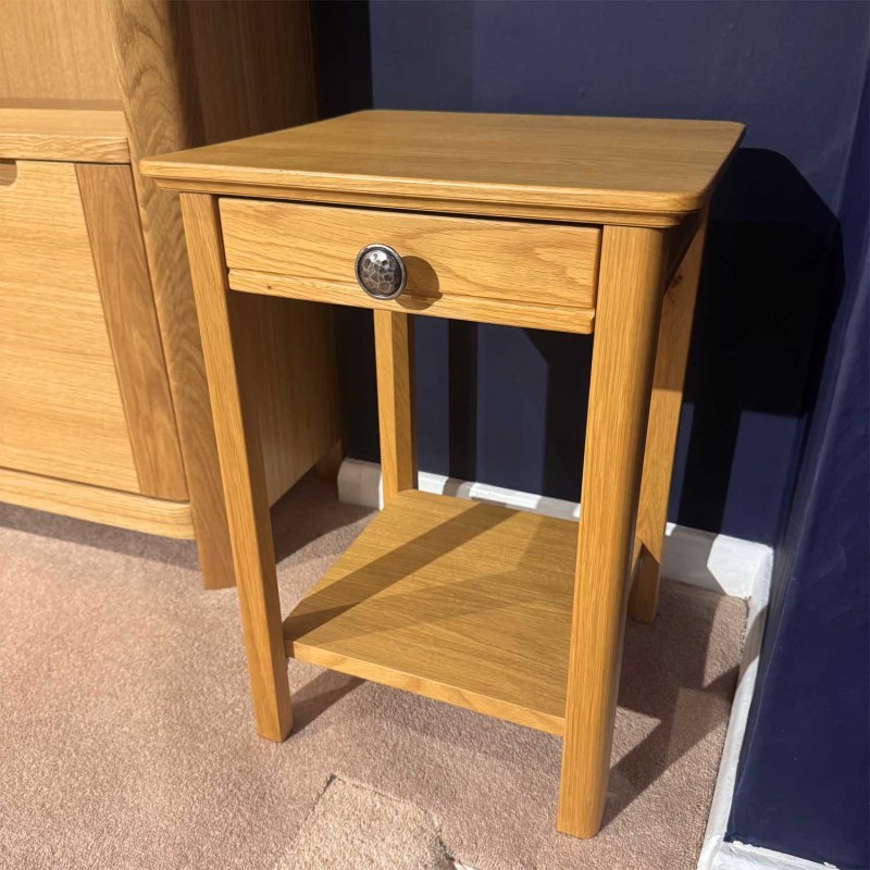 Showroom Clearance: Anbercraft Beaumont BMT04D Mini Lamp Table with Drawer & Solid Oak Top Showroom Clearance: Anbercraft Beaumont BMT04D Mini Lamp Table with Drawer & Solid Oak Top