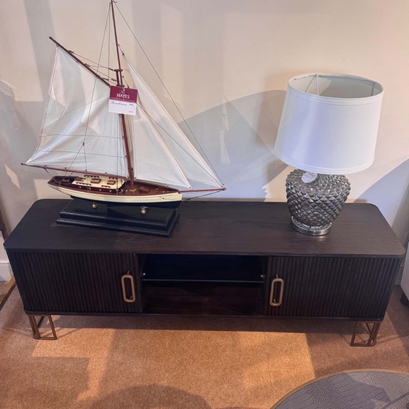 Showroom Clearance: Bargate TV Unit Showroom Clearance: Bargate TV Unit