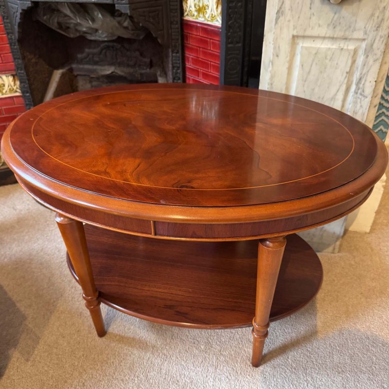 Showroom Clearance: Bradley Mellow Mahogany 377 Small Oval Lamp Table Showroom Clearance: Bradley Mellow Mahogany 377 Small Oval Lamp Table