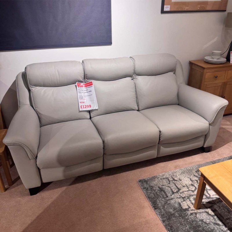 Showroom Clearance: Parker Knoll Manhattan 3 Seater Double Power Recliner Sofa Showroom Clearance: Parker Knoll Manhattan 3 Seater Double Power Recliner Sofa