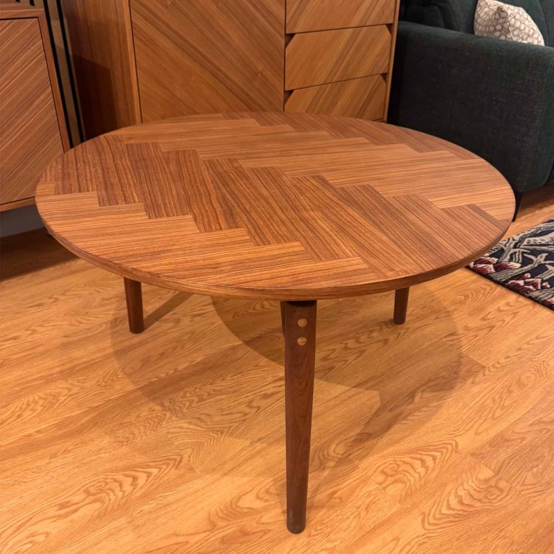 Showroom Clearance: PBJ Design 638090 Aeris Circular Coffee Table Showroom Clearance: PBJ Design 638090 Aeris Circular Coffee Table