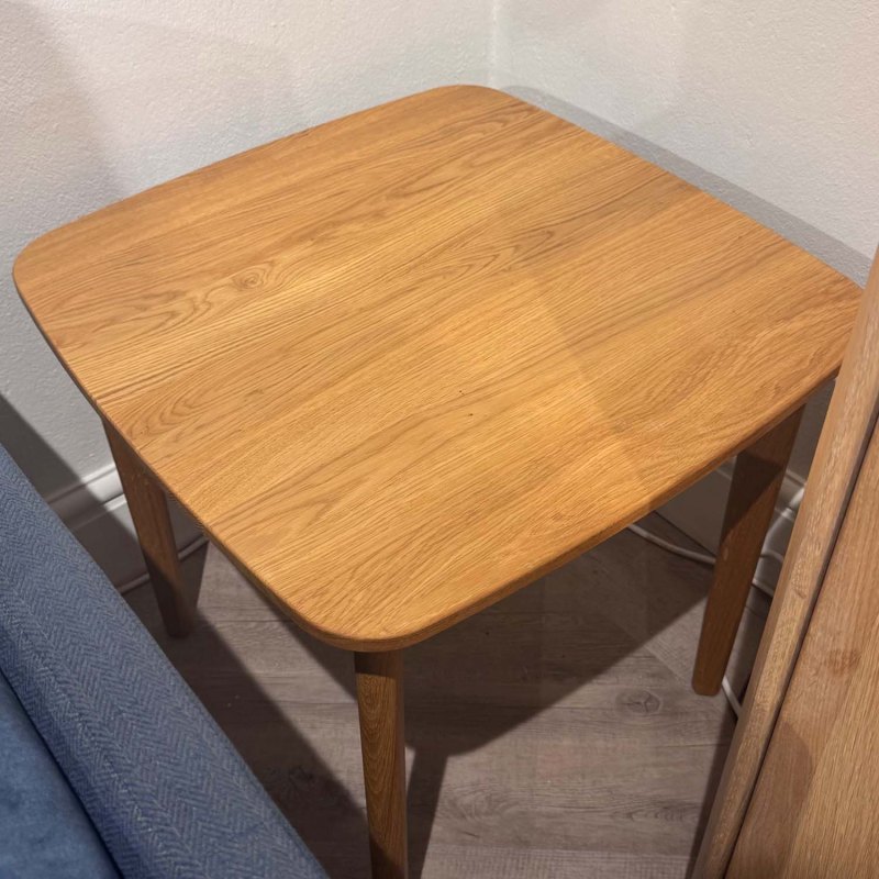 Showroom Clearance: Skovby SM240/265 Square Coffee Table Showroom Clearance: Skovby SM240/265 Square Coffee Table