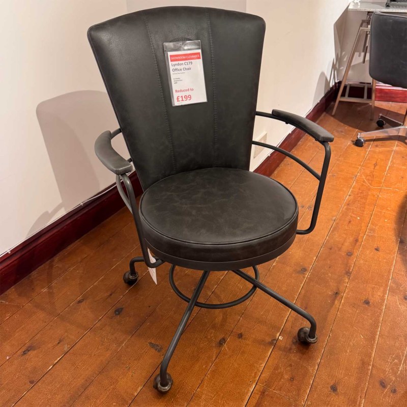 Showroom Clearance: Lyndon C179 Office Chair Showroom Clearance: Lyndon C179 Office Chair