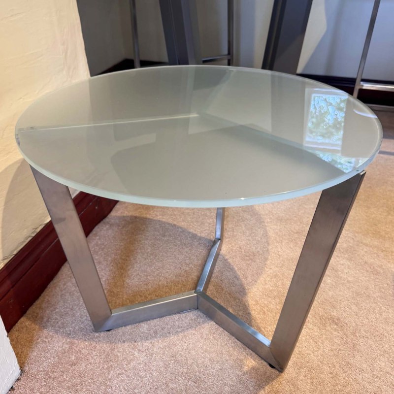 Showroom Clearance: Round Frosted Glass Coffee Table Showroom Clearance: Round Frosted Glass Coffee Table
