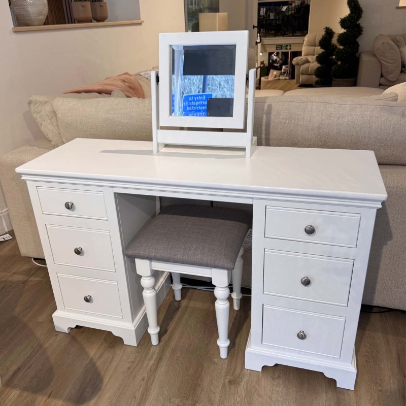 Showroom Clearance: Wimbledon Double Pedestal Dressing Table, Mirror & Stool Showroom Clearance: Wimbledon Double Pedestal Dressing Table, Mirror & Stool