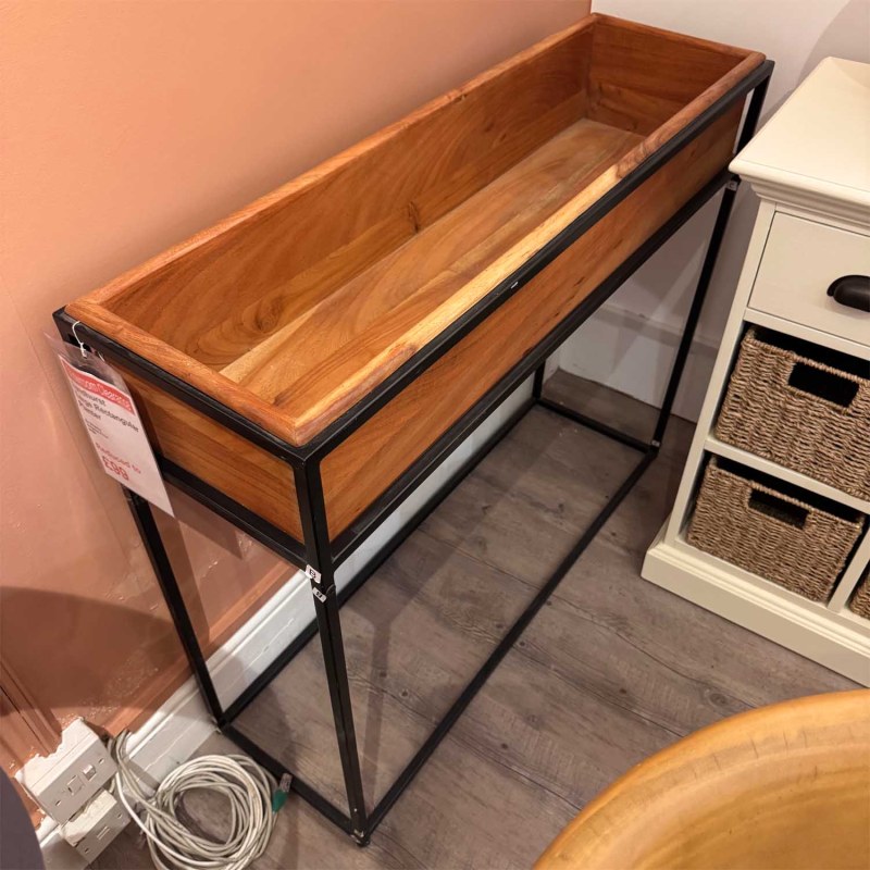 Showroom Clearance: 053L Lyndhurst Large Rectangular Planter Showroom Clearance: 053L Lyndhurst Large Rectangular Planter